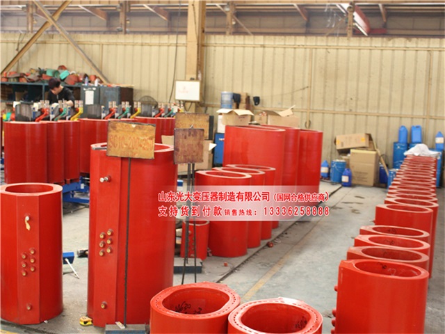 1000KVA合水合水合水干式变压器